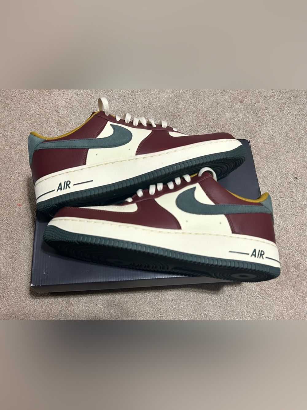Nike Air Force 1